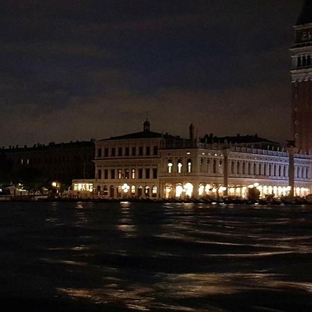 Mariangela Artist'S Lodge Venice Exterior photo